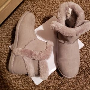 Grey slipper boots